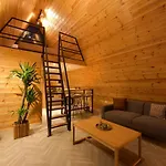 Kompleksi Turistik Dea Hotel *
