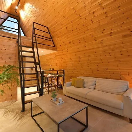 Kompleksi Turistik Dea Hotel Mjede