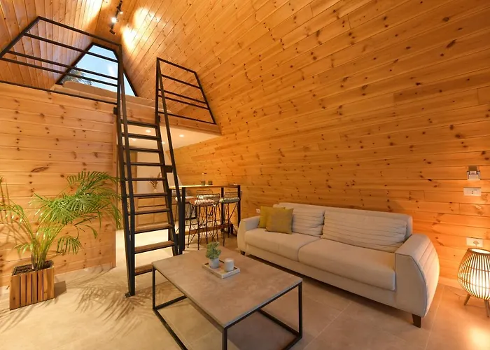 Kompleksi Turistik Dea Hotel Mjede