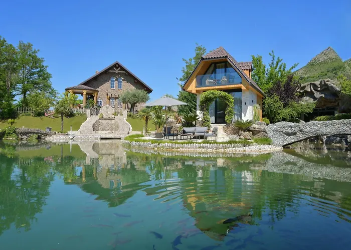 Kompleksi Turistik Dea Hotel *