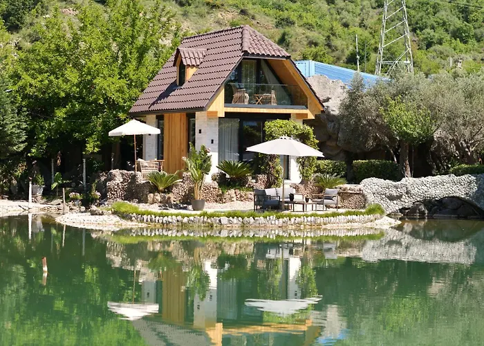 Kompleksi Turistik Dea Hotel *