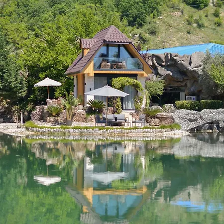 Kompleksi Turistik Dea Mjede