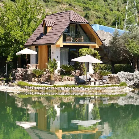 Kompleksi Turistik Dea Hotel *